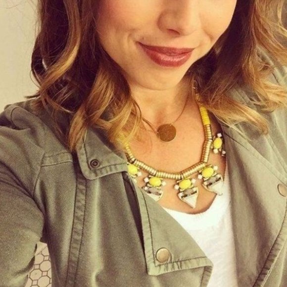 Stella & Dot | Walkin’on Sunshine🌞🌼✨Yellow+Gold Pavilion Statement Neckl… - Picture 5 of 8